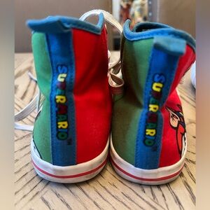 Super Mario Brothers high-top canvas sneakers size 3